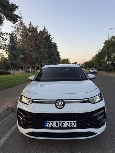 Sahibinden Volkswagen Tayron 1.5 e-TSI R Line 2025 Model Batman 21.000 km Beyaz