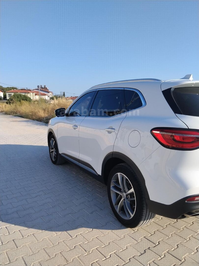 Sahibinden hatasız tramersizMG HS 1.5 T-GDI Luxury 2023 Model 4