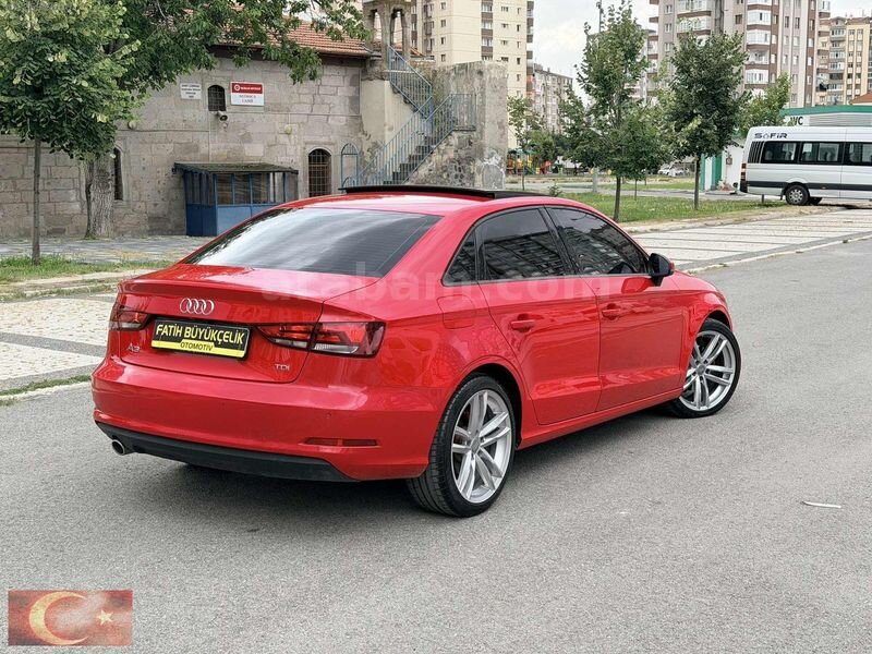 2015 MODEL 93.000 KM'de CAM TAVAN'lı KIRMIZI BOL EKSTRALI A3 5