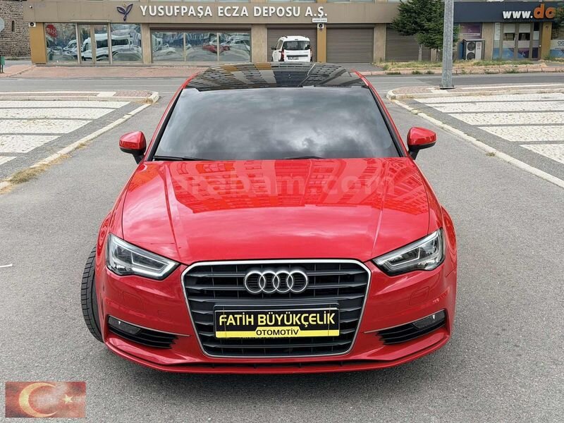 2015 MODEL 93.000 KM'de CAM TAVAN'lı KIRMIZI BOL EKSTRALI A3 2