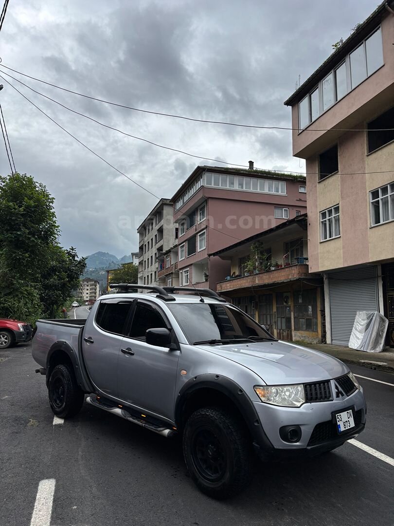 Sahibinden Mitsubishi L 200 4x2 Invite 2011 Model Rize 6