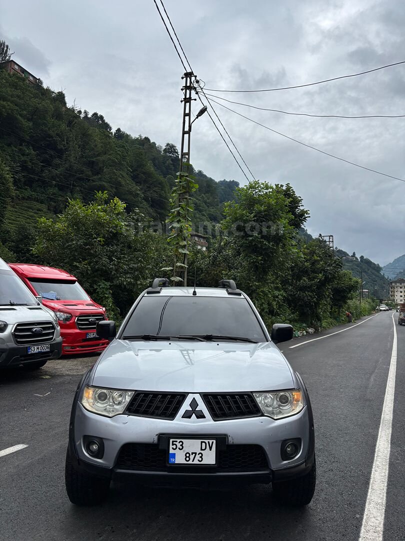 Sahibinden Mitsubishi L 200 4x2 Invite 2011 Model Rize 2
