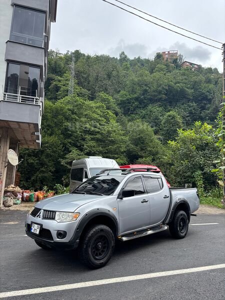 Sahibinden Mitsubishi L 200 4x2 Invite 2011 Model Rize