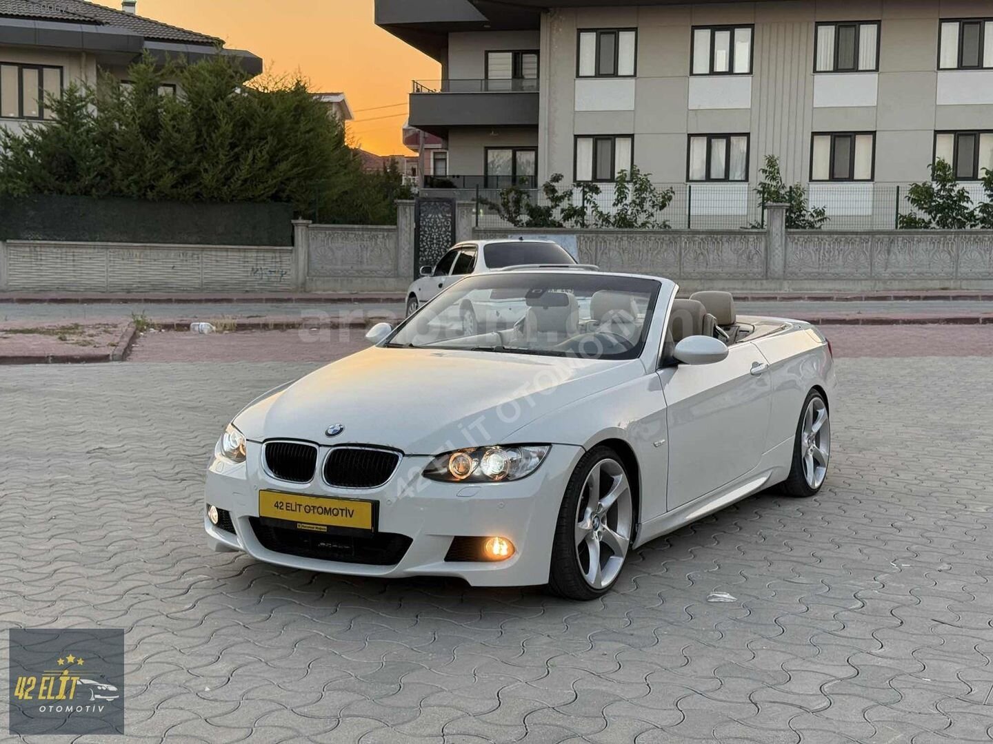 Galeriden BMW 3 Serisi 320i Cabrio 2009 Model Konya 227.000 km Beyaz 3