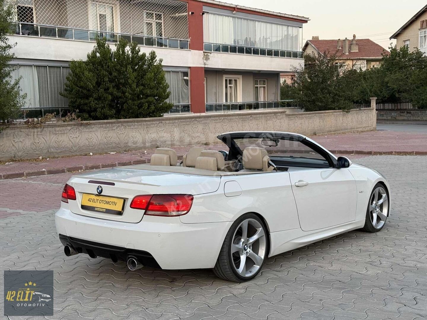Galeriden BMW 3 Serisi 320i Cabrio 2009 Model Konya 227.000 km Beyaz 7