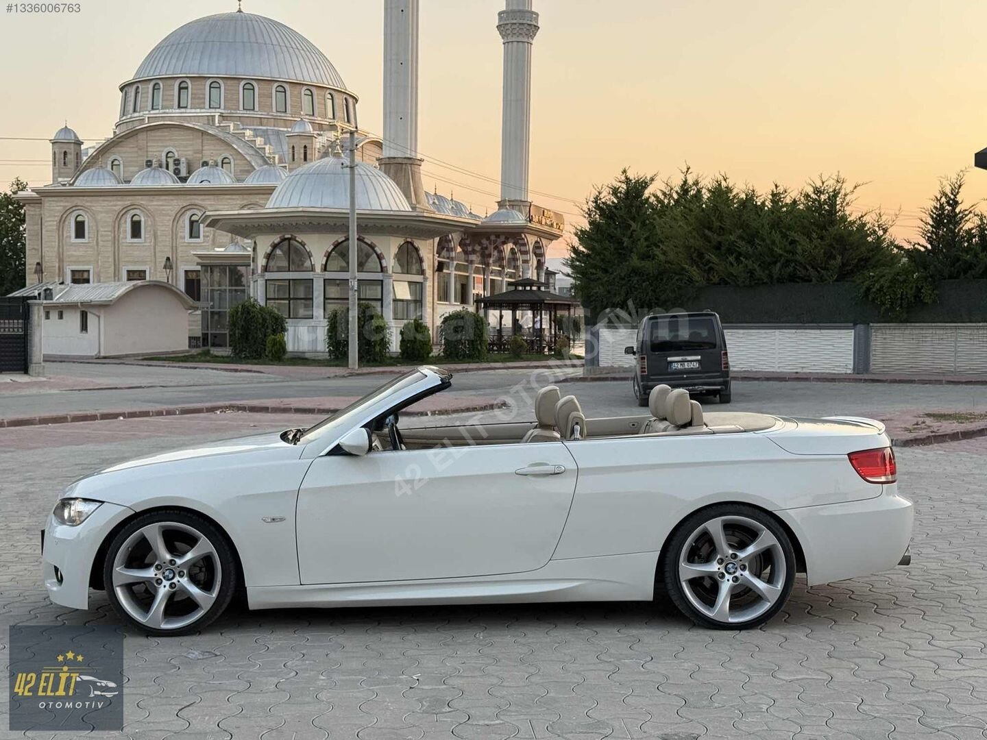 Galeriden BMW 3 Serisi 320i Cabrio 2009 Model Konya 227.000 km Beyaz 6