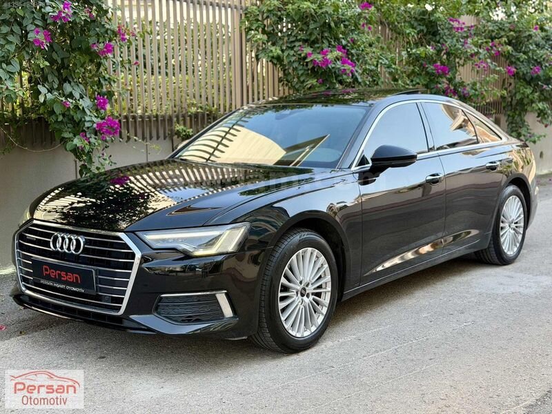 2021 QUATTRO HATASIZ VAKUM ÇİFT NAVİGASYON SERVİS BAKIMLI