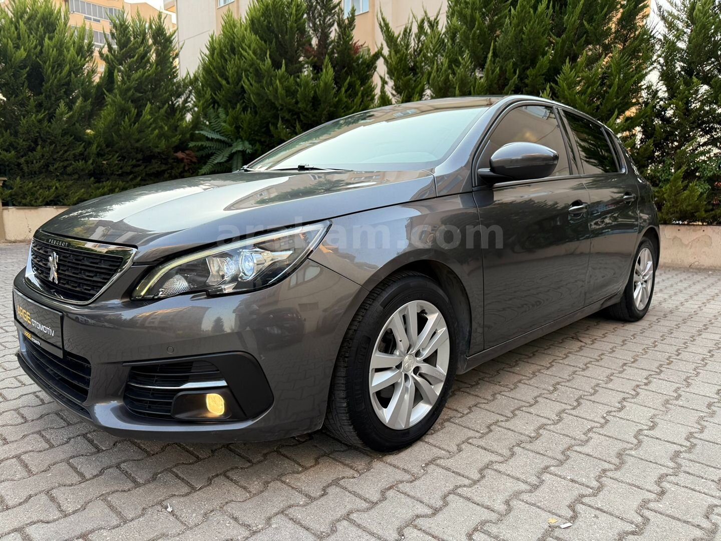 Galeriden Peugeot 308 1.2 PureTech Active Dynamic 2020 Model Bursa 113.000 km Füme 1