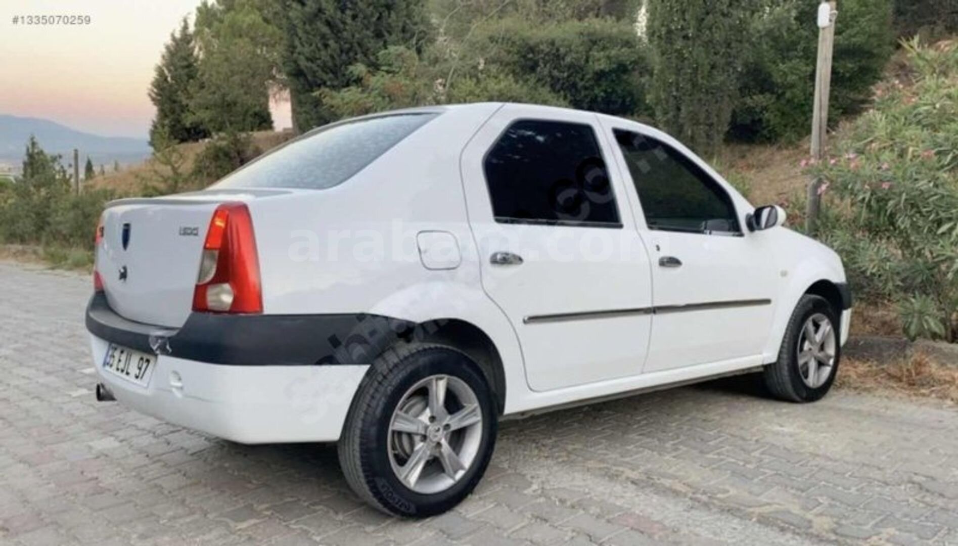 Galeriden Dacia Logan 1.5 dCi Ambiance 2007 Model İzmir 285.000 km Beyaz 5