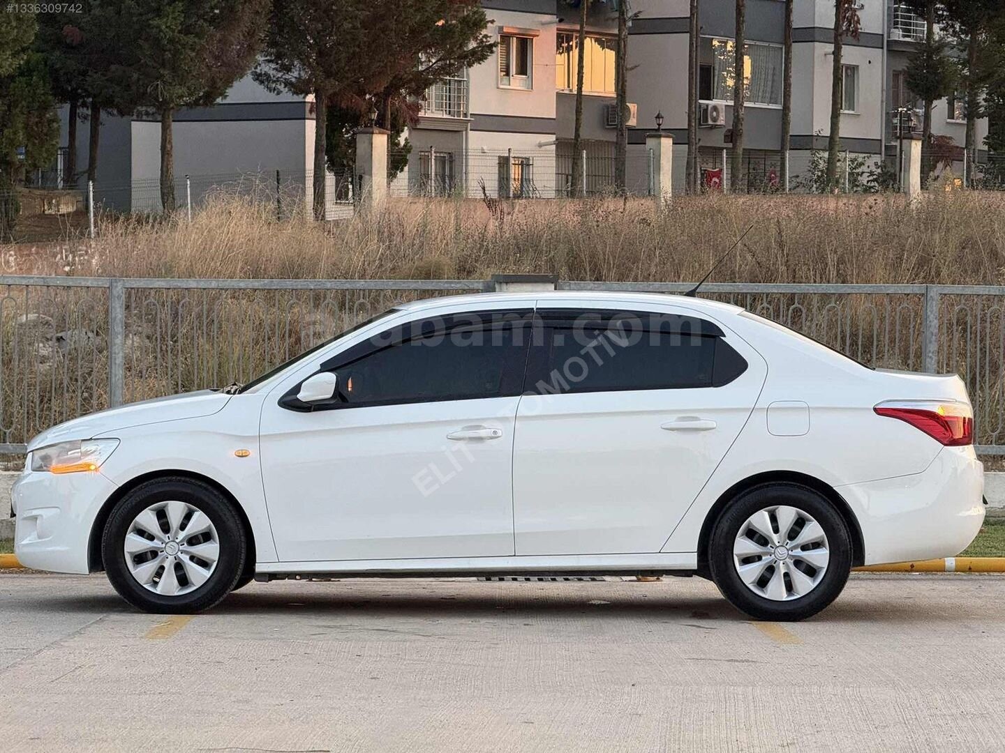 Galeriden Citroen C-Elysée 1.6 HDi Attraction 2013 Model Kocaeli 119.000 km Beyaz 5