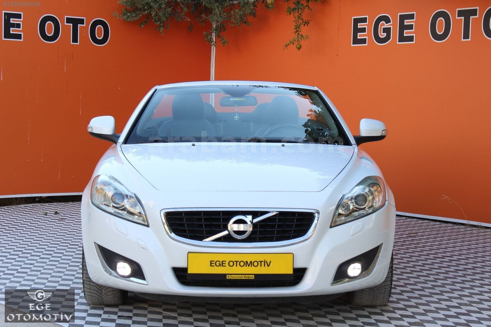 Galeriden Volvo C70 2.0 D Premium 2011 Model Balıkesir 119.000 km Beyaz 5