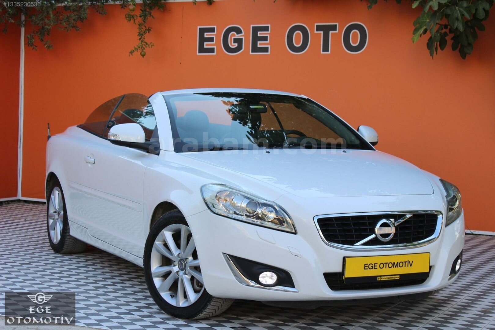 Galeriden Volvo C70 2.0 D Premium 2011 Model Balıkesir 119.000 km Beyaz 2