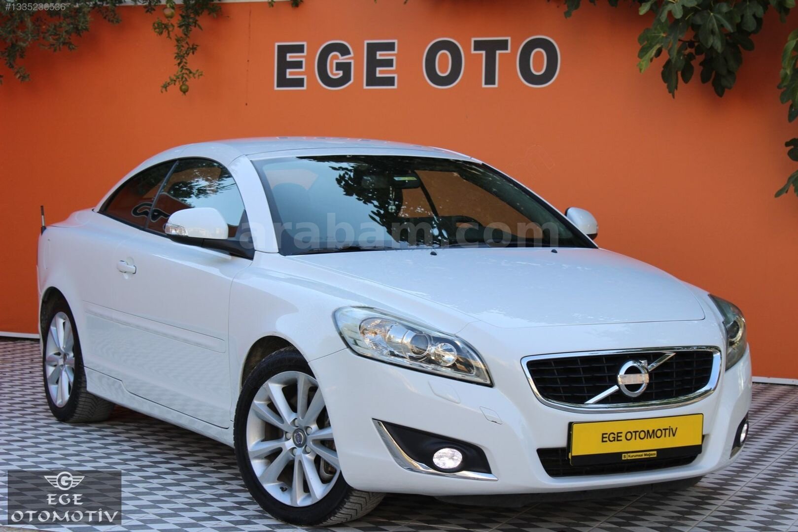 Galeriden Volvo C70 2.0 D Premium 2011 Model Balıkesir 119.000 km Beyaz 4