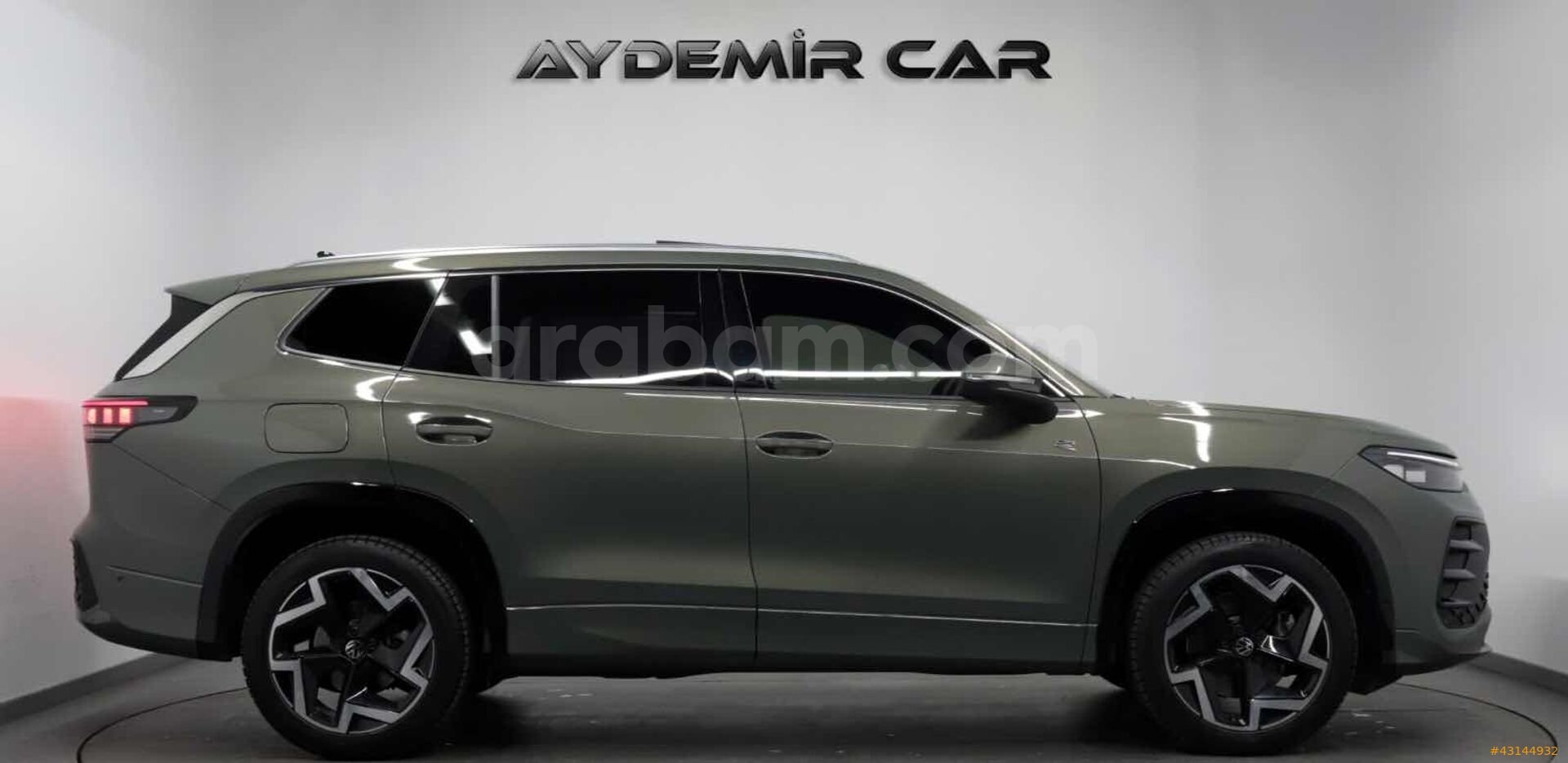 Galeriden Volkswagen Tayron 1.5 e-TSI R Line 2025 Model İstanbul 25.000 km Yeşil 5