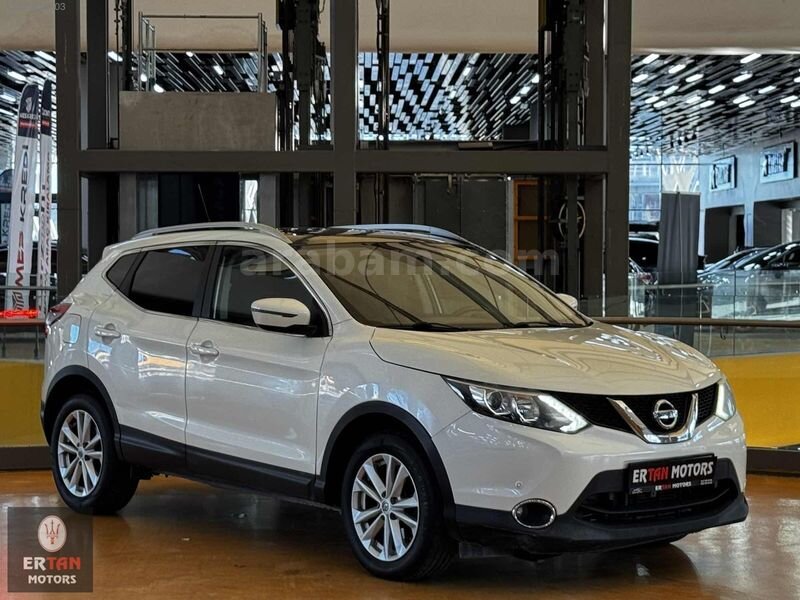 350,000 PEŞİNAT İLE 2015 NİSSAN Qashqai 1,6DCİ SKY PACK OTOMATİK