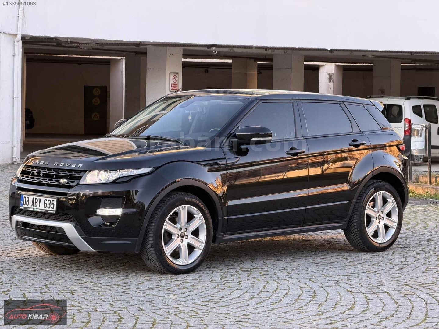 AUTO KİBAR 2012 RANGE ROVER HATASIZ BOYASIZ 4