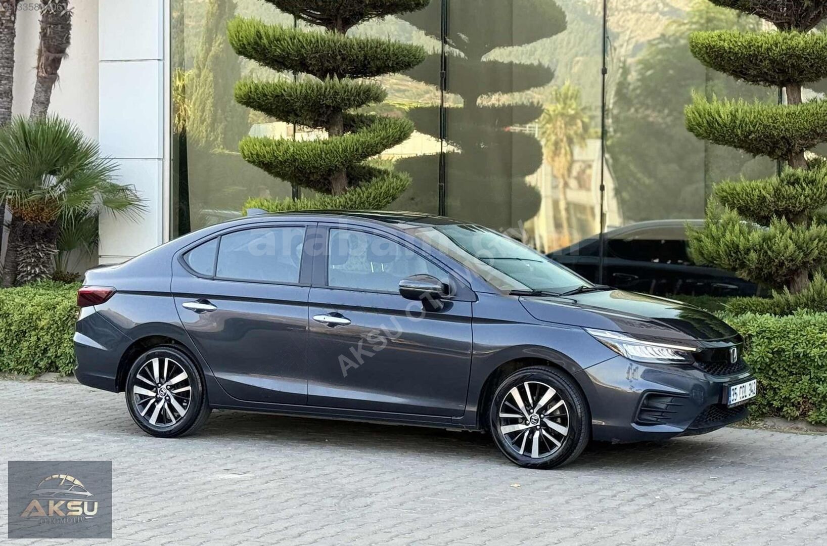 Galeriden Honda City 1.5 i-VTEC Executive 2024 Model Manisa 41.000 km Gri 7