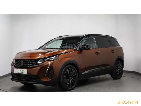 Galeriden Peugeot 5008 1.5 BlueHDI GT 2022 Model İstanbul 73.000