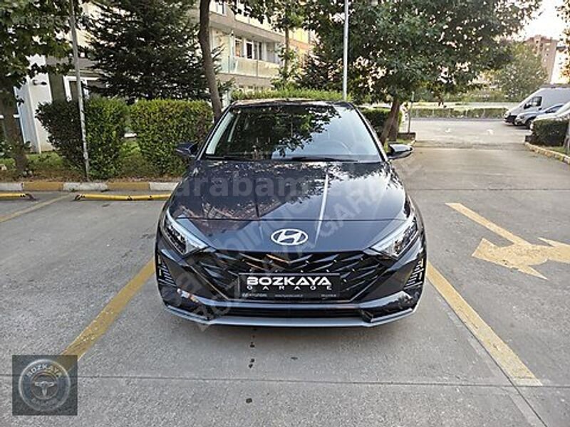 HYUNDAİ İ20 STYLE HATASIZ BOYASIZ GARANTİLİ