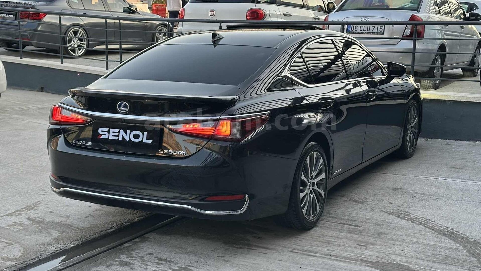 Galeriden Lexus ES 300h Executive 2020 Model Ankara 83.500 km Siyah 7