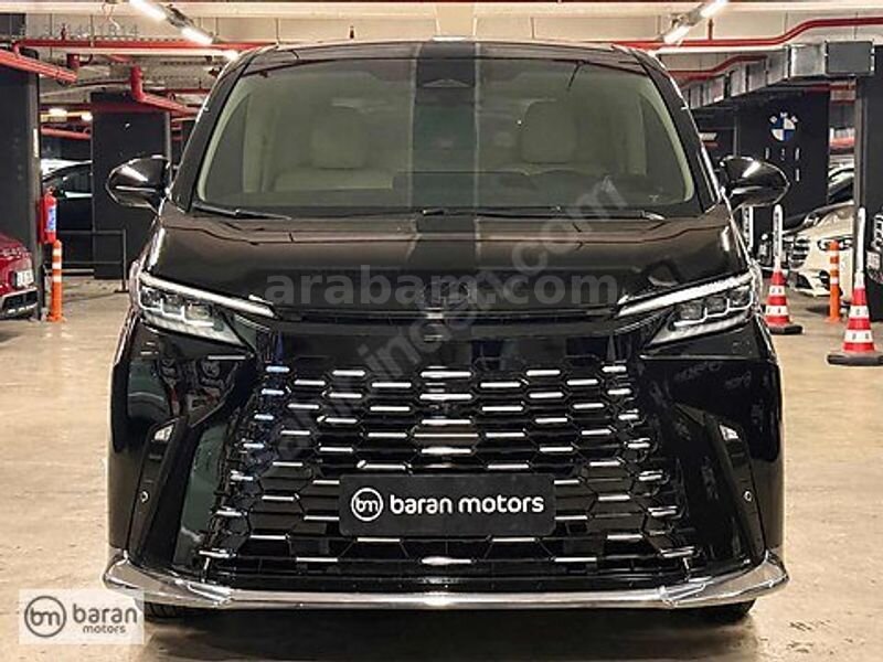 Galeriden Lexus LM 350h 2023 Model İstanbul 47.196 km Siyah
