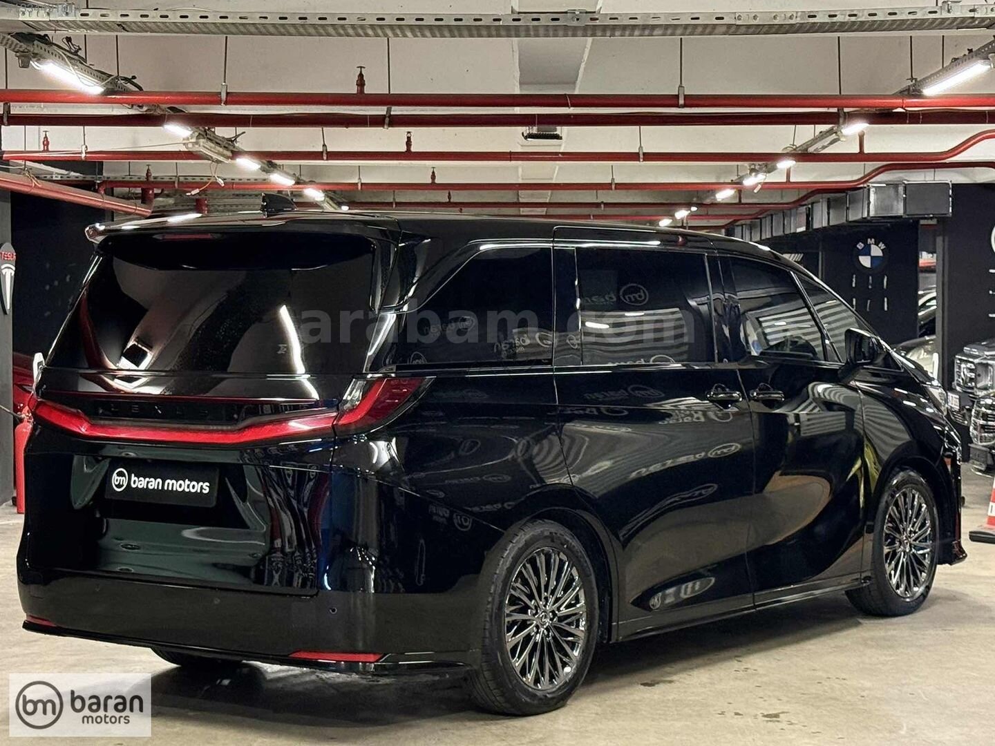 Galeriden Lexus LM 350h 2023 Model İstanbul 47.196 km Siyah 5