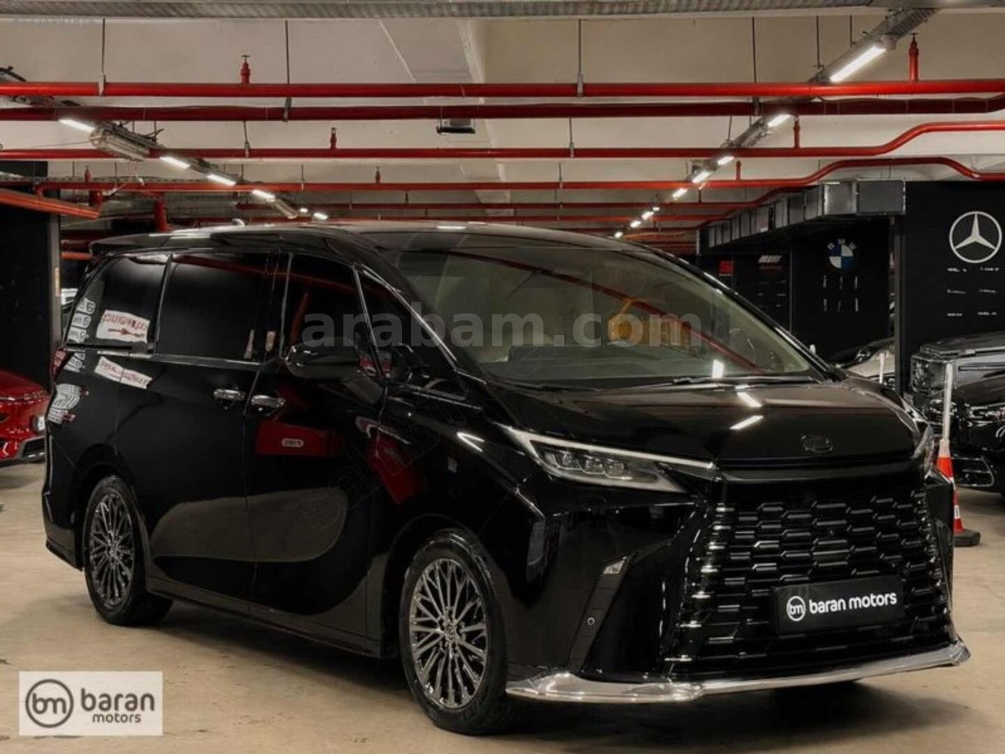 Galeriden Lexus LM 350h 2023 Model İstanbul 47.196 km Siyah 3