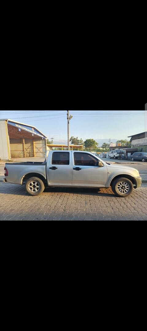 Sahibinden Isuzu D-Max 2.5 D 4x2 2006 Model 7