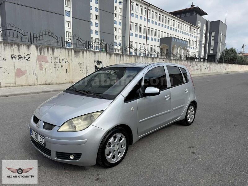 Galeriden Mitsubishi Colt 1.3 Instyle 2006 Model Sakarya 257.000 km Gri 1