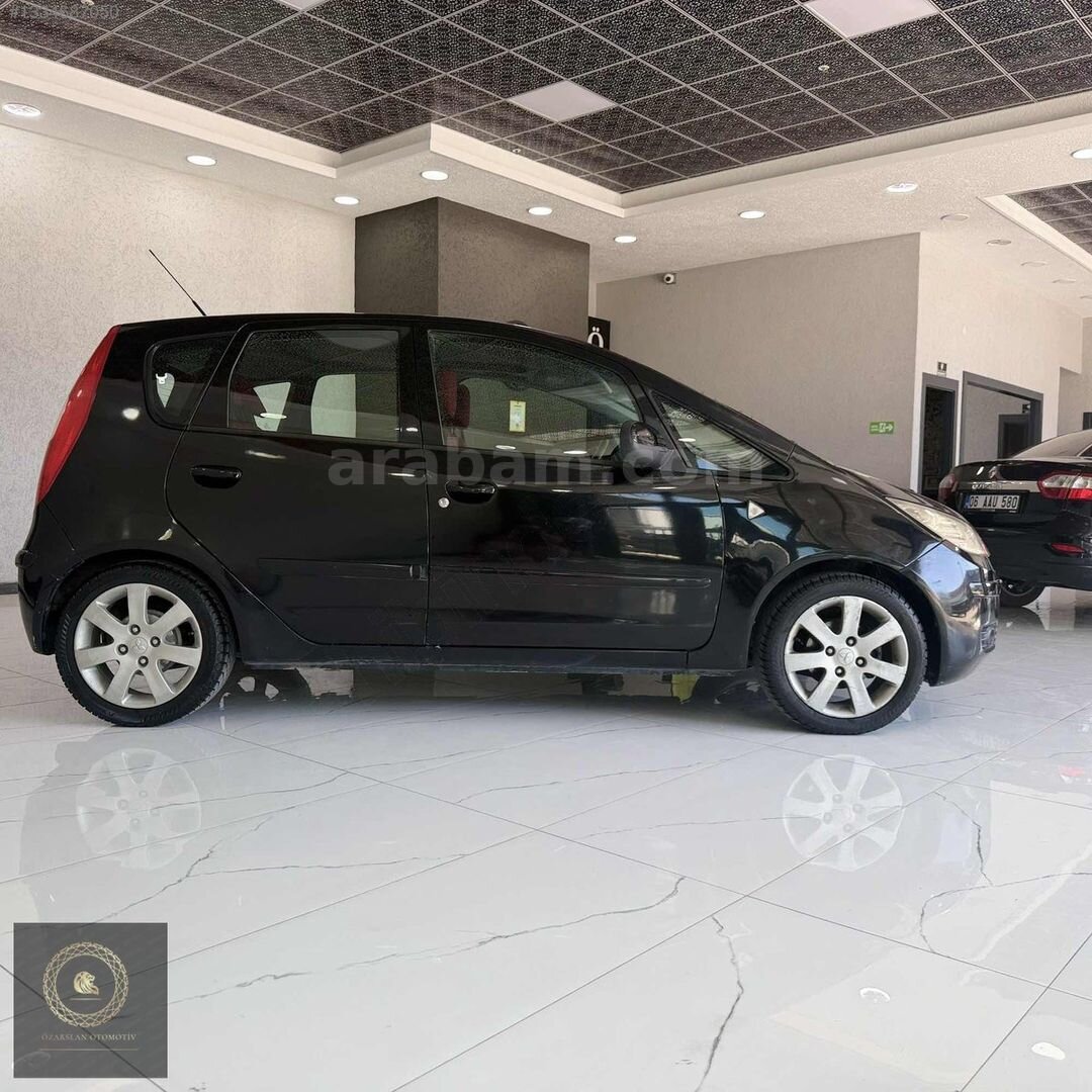 Galeriden Mitsubishi Colt 1.3 Instyle 2005 Model Ankara 191.000 km Siyah 4
