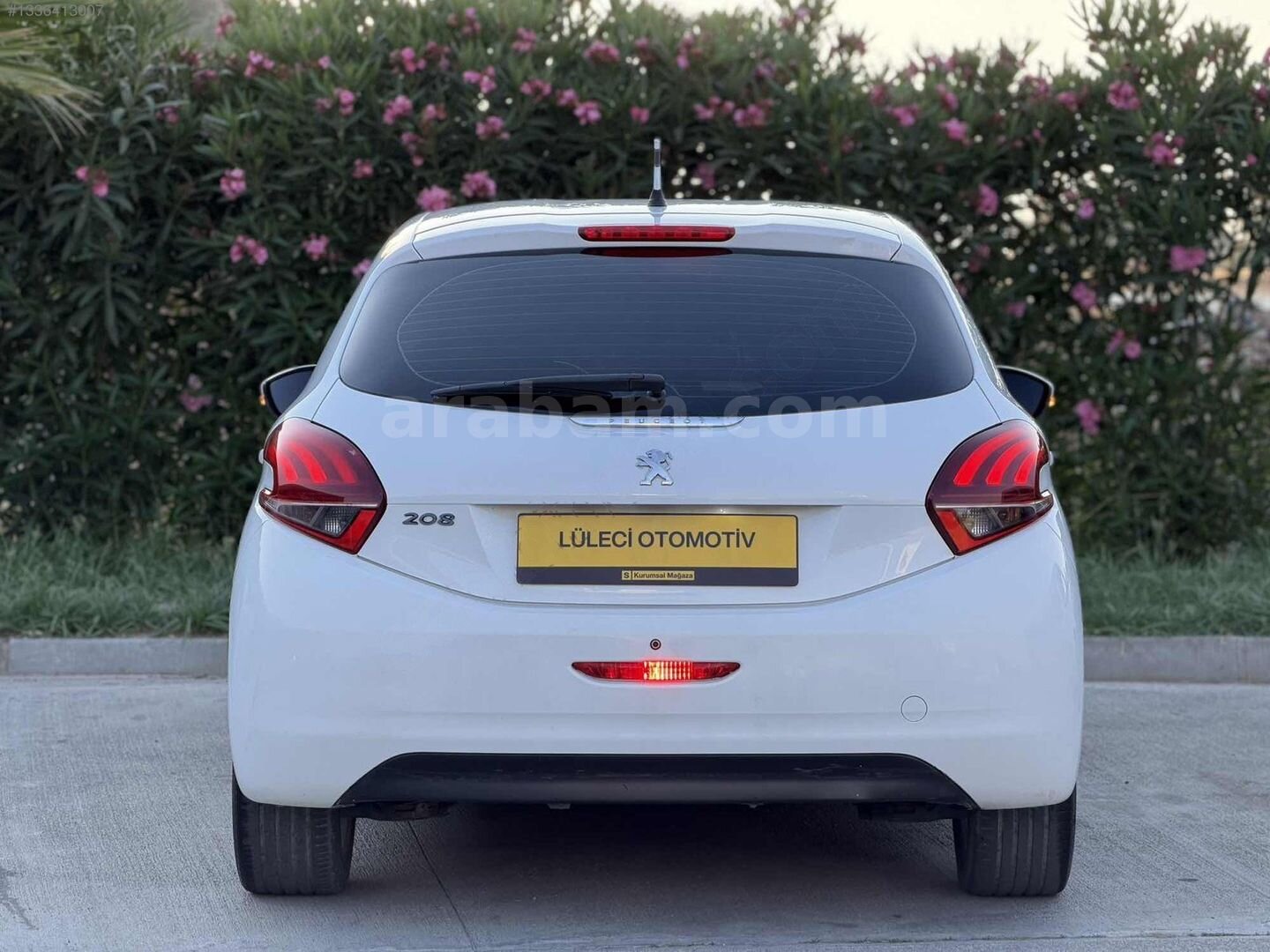 Galeriden Peugeot 208 1.2 PureTech Access 2015 Model Muğla 143.000 km Beyaz 5