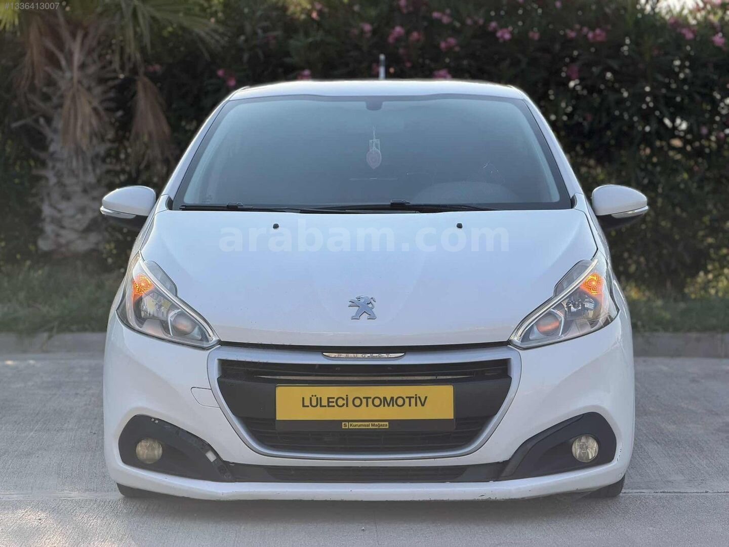 Galeriden Peugeot 208 1.2 PureTech Access 2015 Model Muğla 143.000 km Beyaz 2