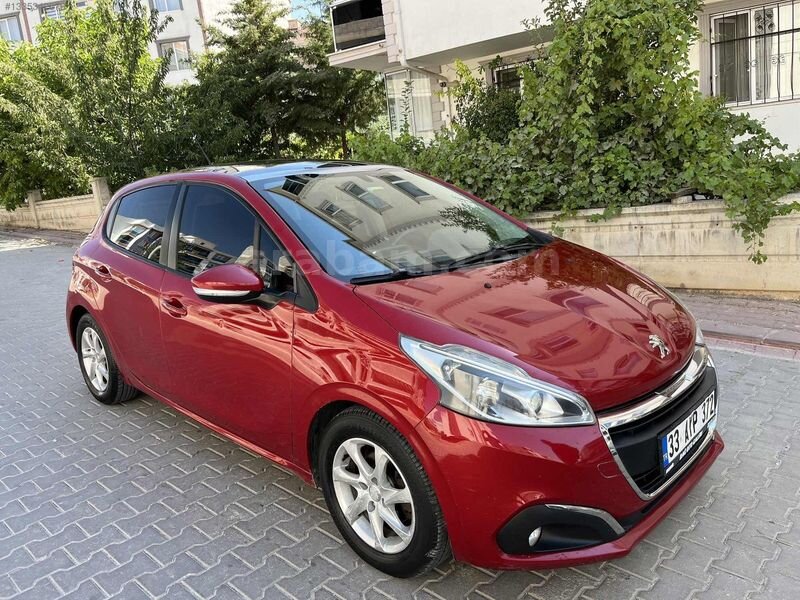 Galeriden Peugeot 208 1.2 PureTech Active 2015 Model Kırşehir 157.000 km Kırmızı