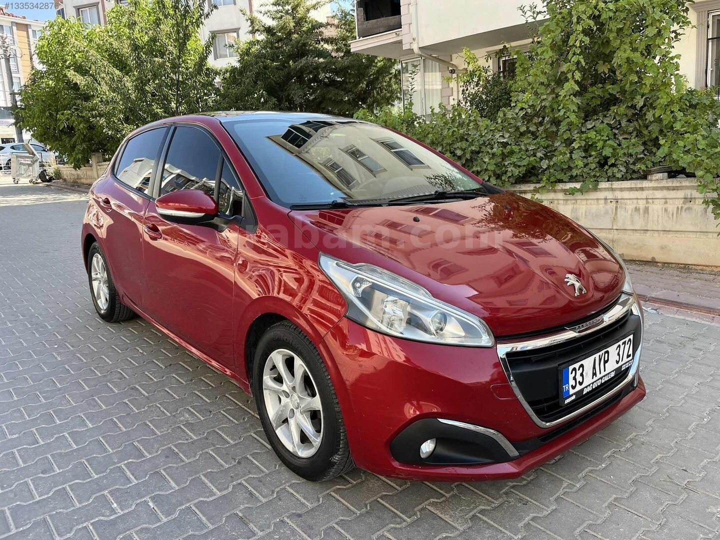 Galeriden Peugeot 208 1.2 PureTech Active 2015 Model Kırşehir 157.000 km Kırmızı 3