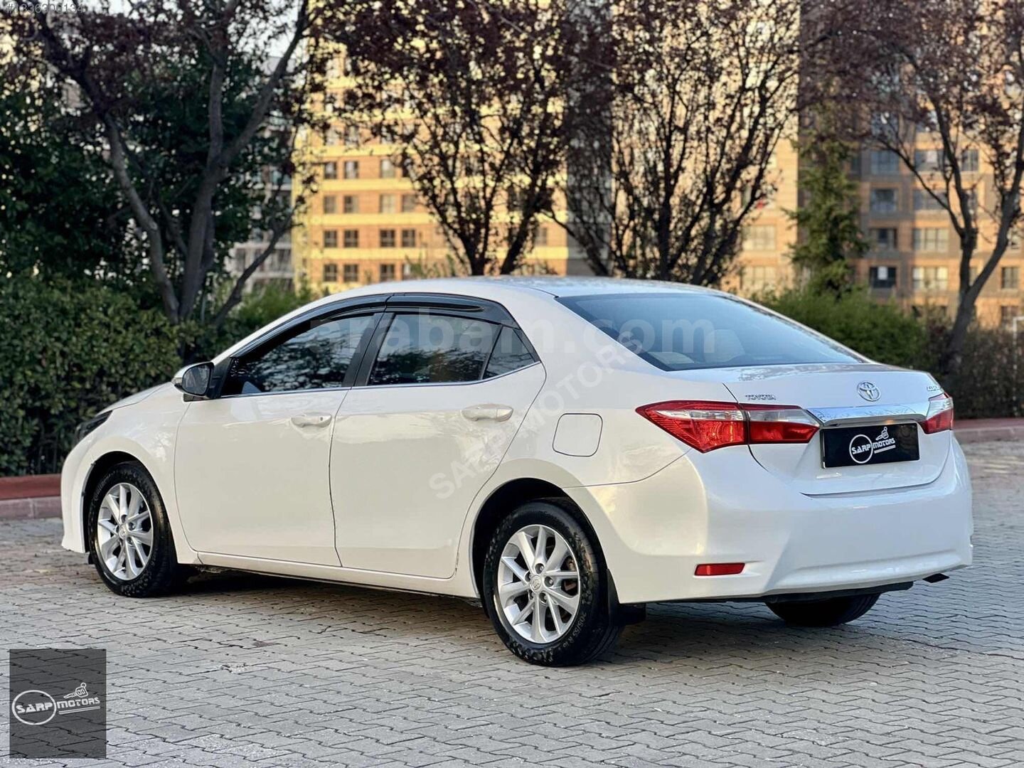 Galeriden Toyota Corolla 1.4 D-4D Advance 2014 Model İstanbul 182.000 km Beyaz 7