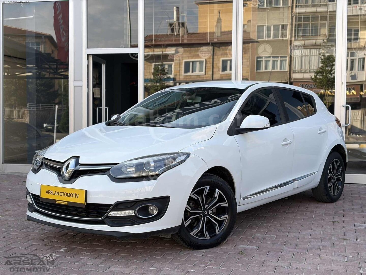ARSLAN OTOMOTİV'DEN 2016 MODEL TOUCH PLUS MEGANE 5