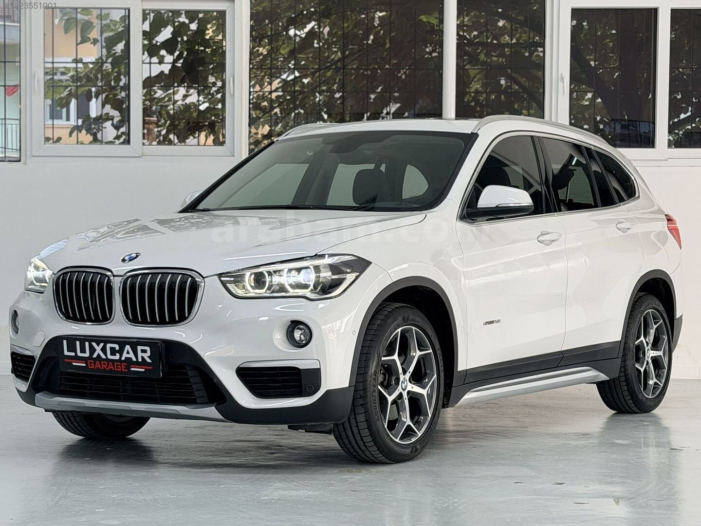 LUXCAR GARAGE / HATASIZ-BOYASIZ-TRAMERSİZ / DÜŞÜK KM 6
