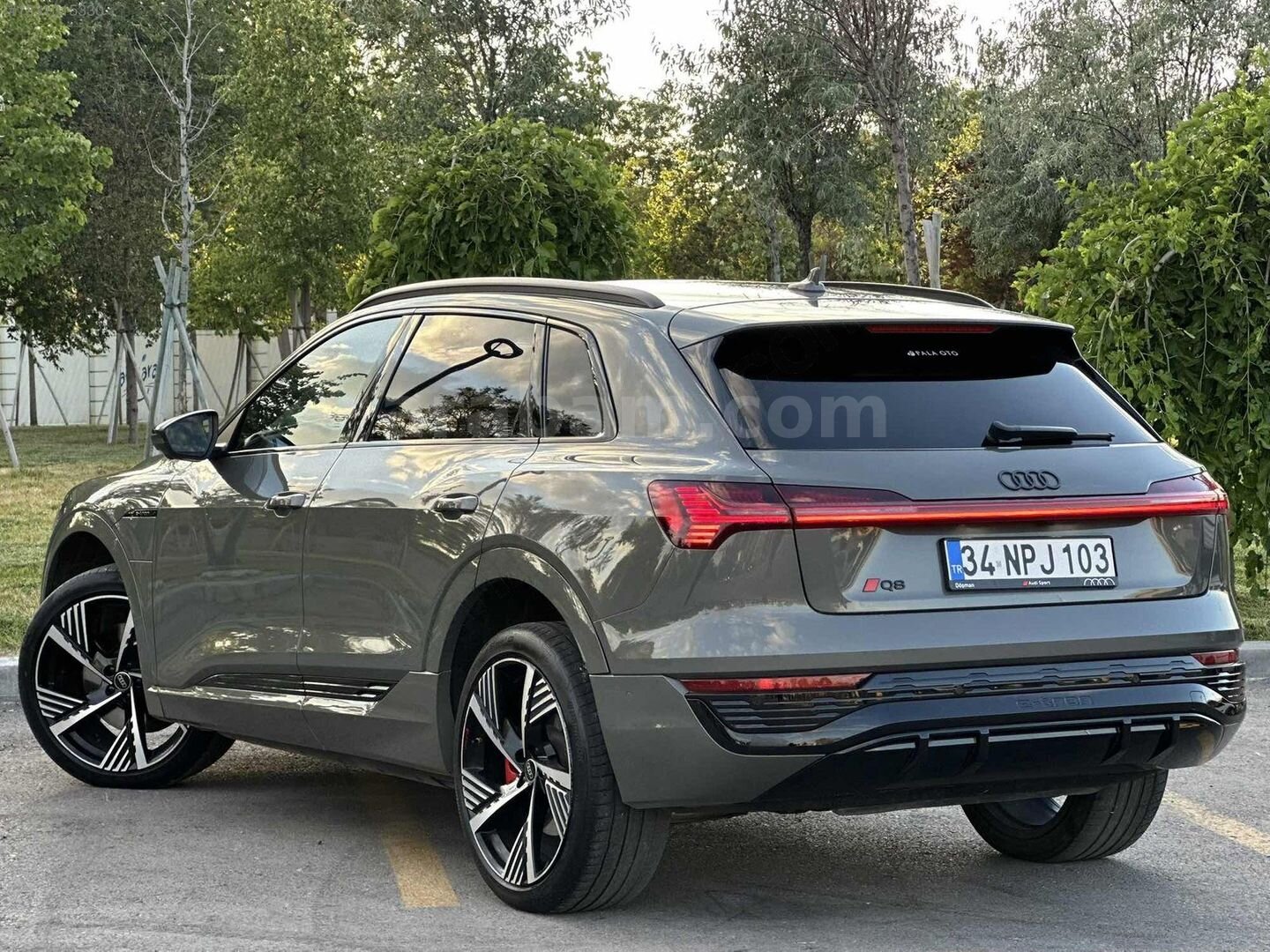 ZENVO-AUDİ-Q8 E-TRON-55 QUATTRO-S LİNE-HATASIZ-AİR-MASAJ-VAKUM 7