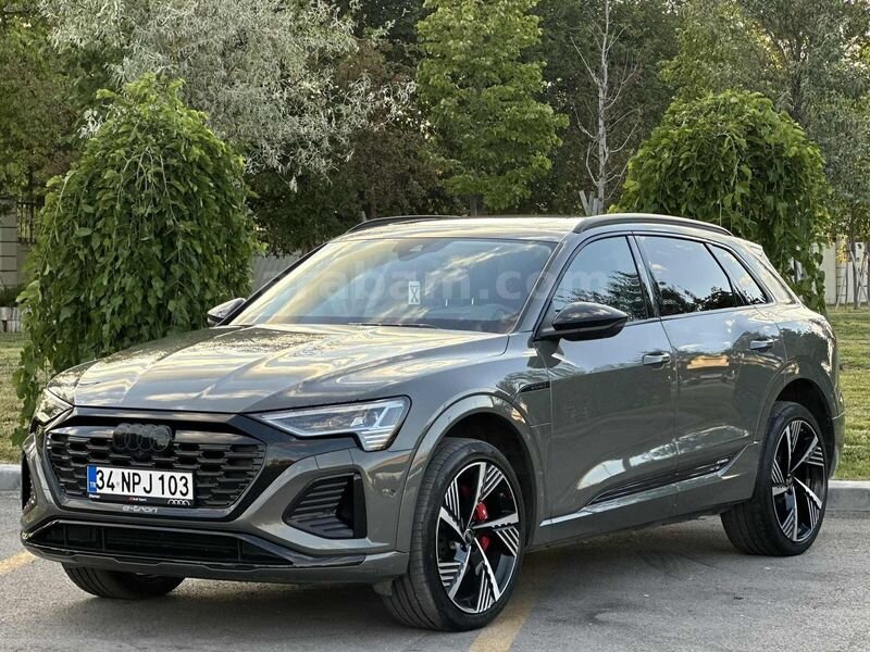 ZENVO-AUDİ-Q8 E-TRON-55 QUATTRO-S LİNE-HATASIZ-AİR-MASAJ-VAKUM 1