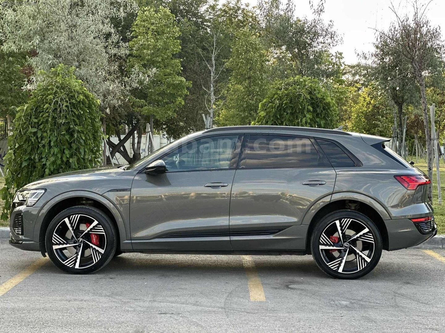 ZENVO-AUDİ-Q8 E-TRON-55 QUATTRO-S LİNE-HATASIZ-AİR-MASAJ-VAKUM 4