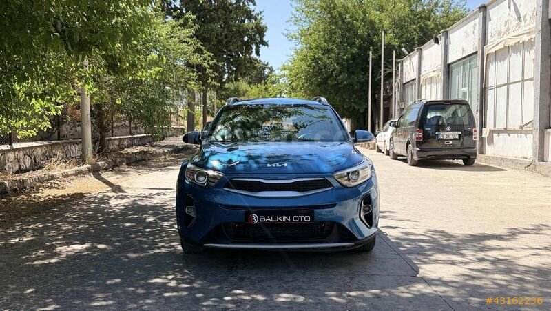 2022-KIA Stonic Cool 1.4Benzin Otomatik Vites 88. Km 'BalkınOTO'