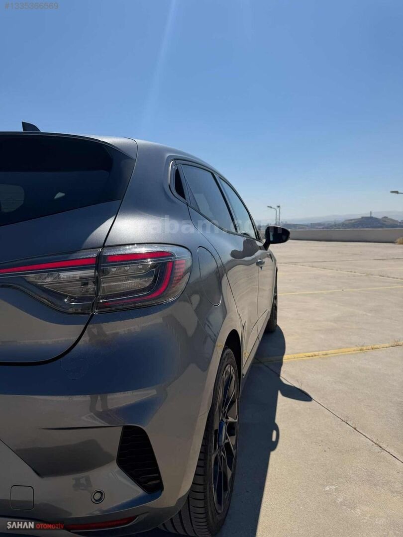 2023 CLIO ALPİNE DÜŞÜK KM HATASIZ YETK. SERVİS BAKIMLI ŞAHAN'DAN 4
