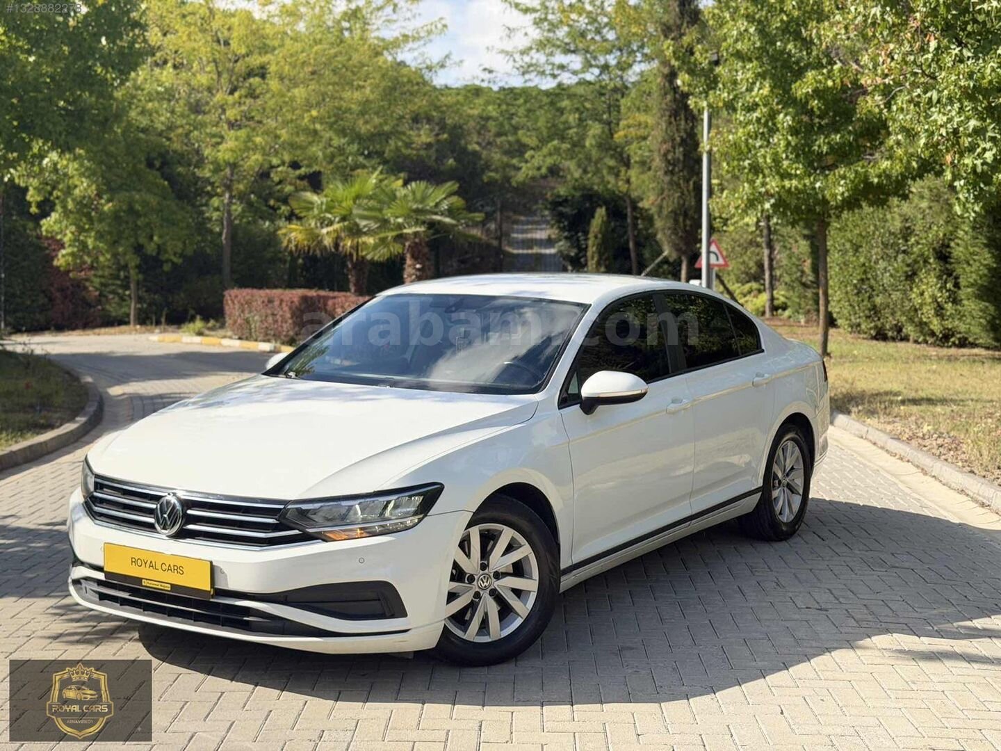 Galeriden Volkswagen Passat 1.6 TDi BlueMotion Impression 2019 Model İstanbul 195.000 km Beyaz 1