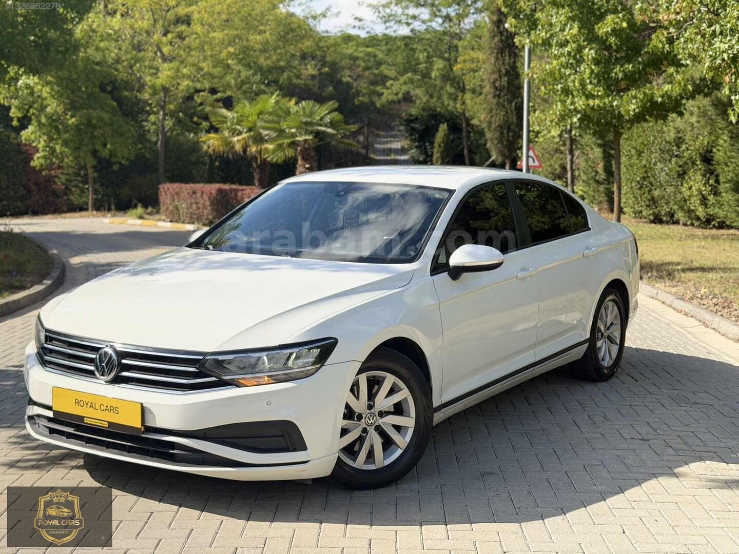 Galeriden Volkswagen Passat 1.6 TDi BlueMotion Impression 2019 Model İstanbul 195.000 km Beyaz 4