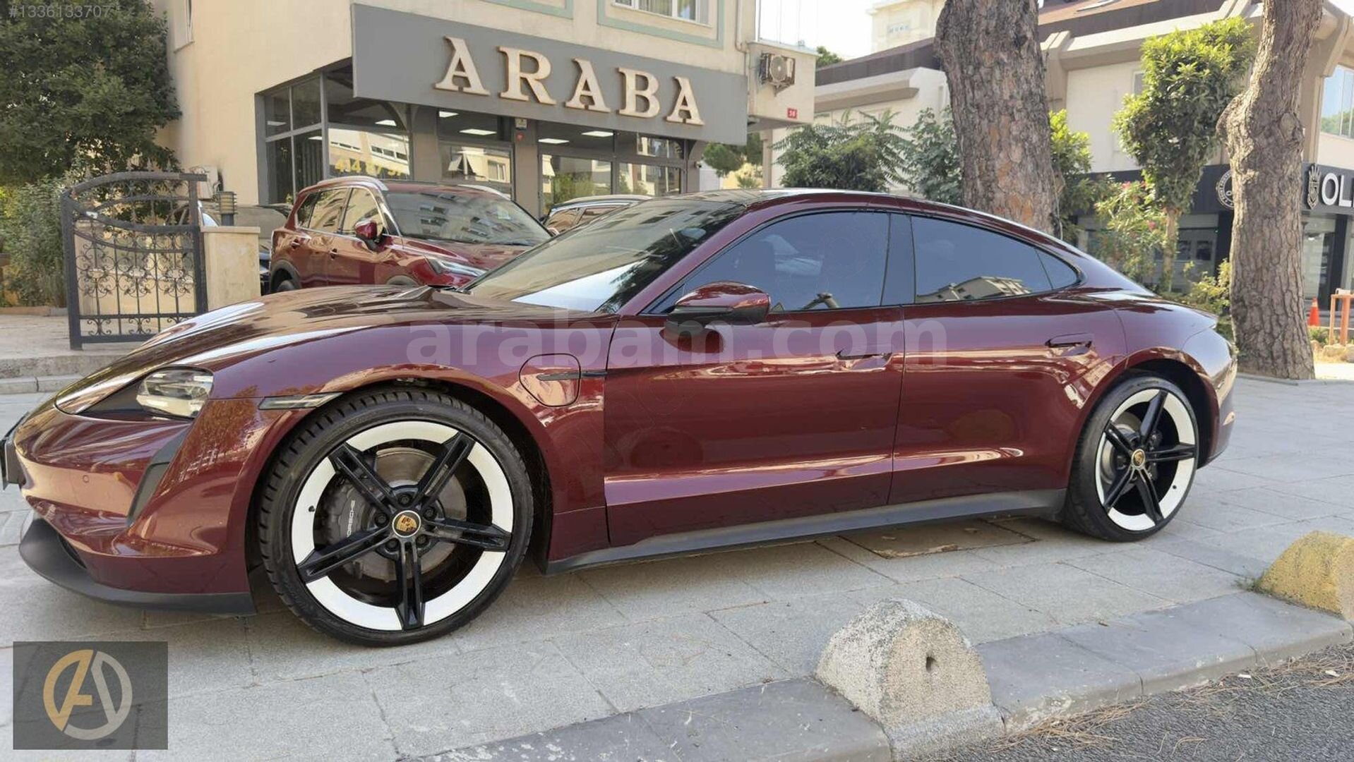BAYİİ 2021 TAYCAN 476 HP 46.000 KM'DE BOYASIZ PERFORMACE+BATARYA 2
