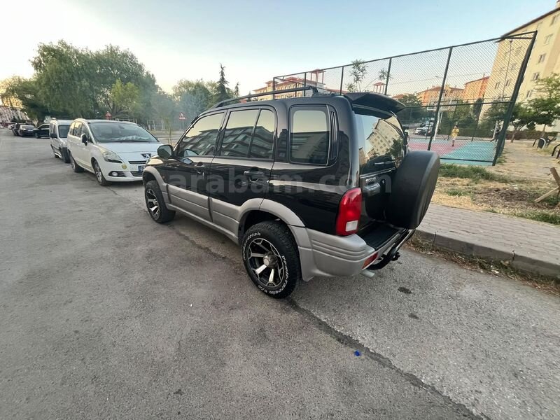 Sahibinden Suzuki Grand Vitara 2.5 2000 Model