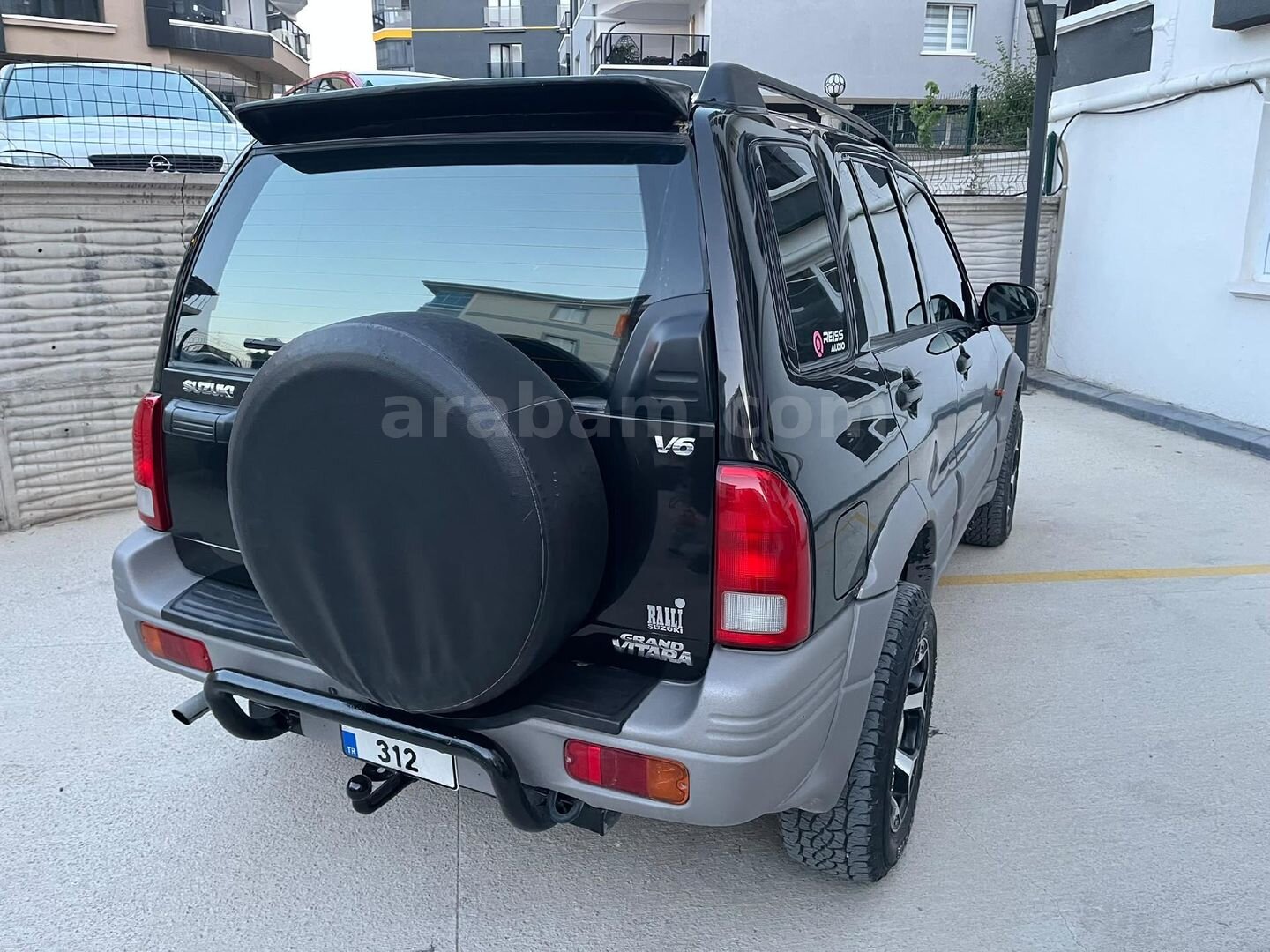 Sahibinden Suzuki Grand Vitara 2.5 2000 Model 4