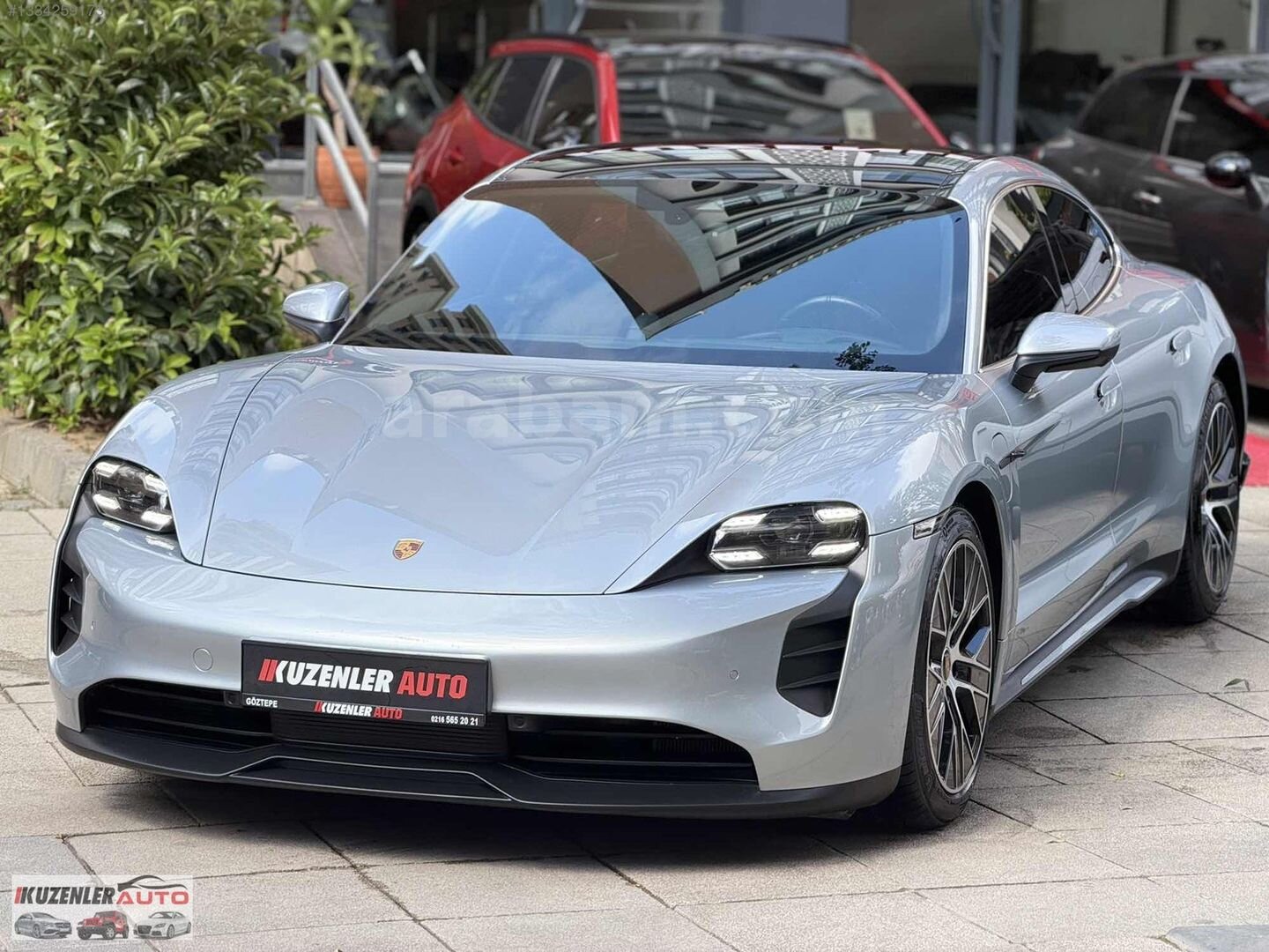 2023 PORSCHE TAYCAN 4S BAYİ SOĞUTMA AİRMATİC YAN YOLCU EKRANI 6