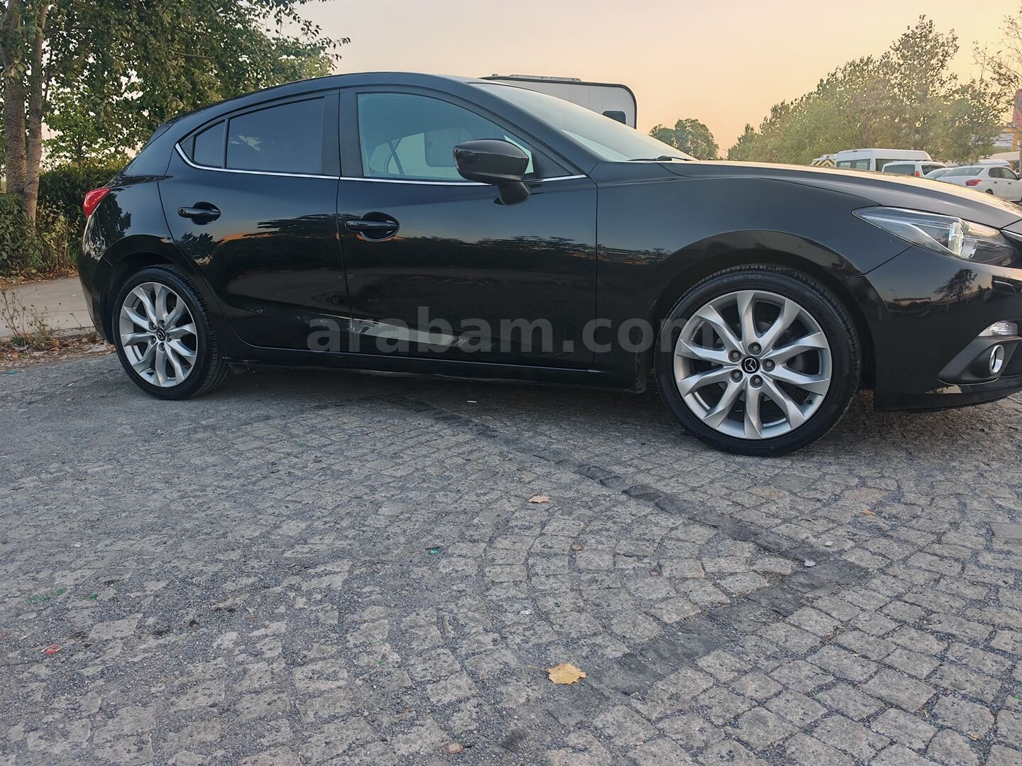 Sahibinden Mazda 3 1.5 SkyActive-G Power 2015 Model 7