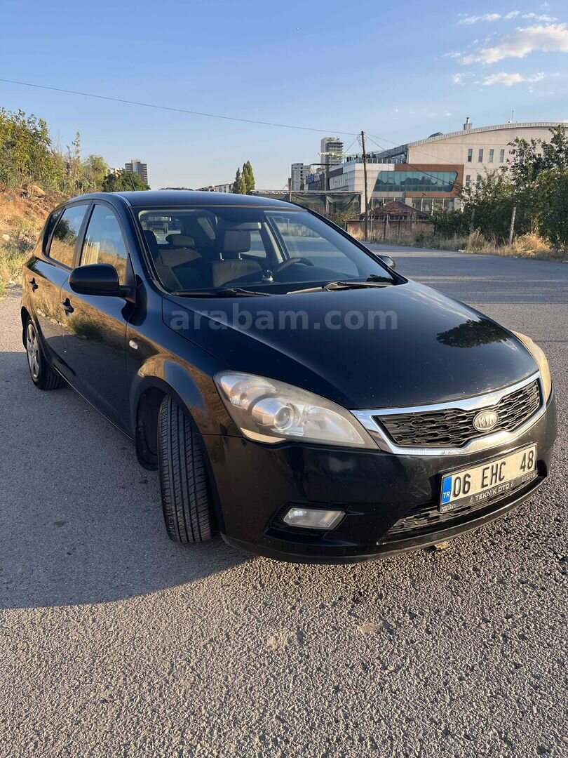 Sahibinden Kia Ceed 1.6 CRDi Cool 2011 Model Ankara 255.500 km Siyah 2